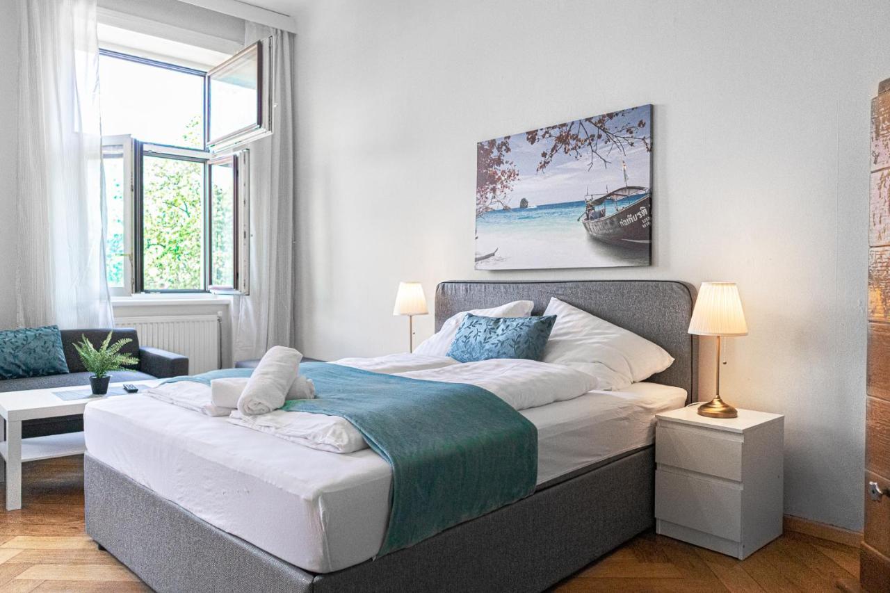4 Great Apartment Akh - Ideal For Groups Of 19 Wenen Buitenkant foto