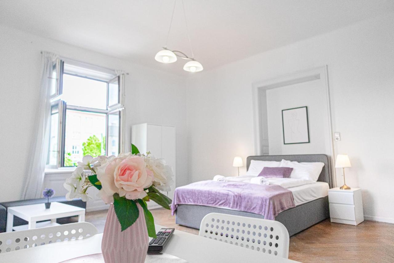 4 Great Apartment Akh - Ideal For Groups Of 19 Wenen Buitenkant foto